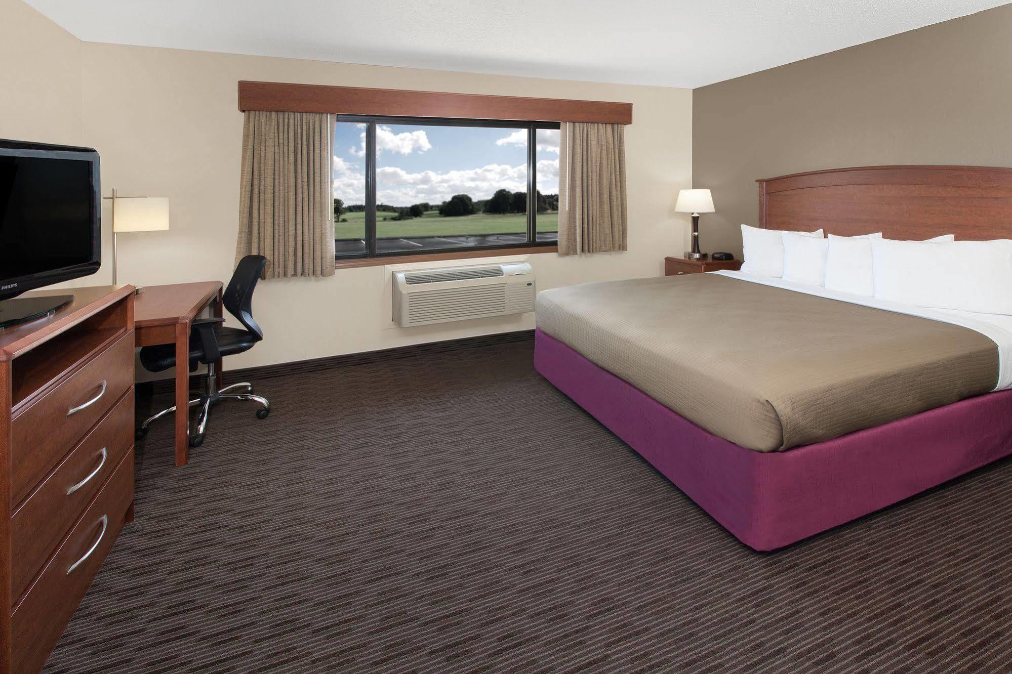 Americinn By Wyndham Grundy Center